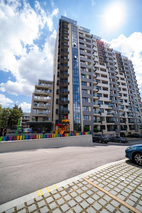 Sky Symphony Apartment Varna Exterior photo