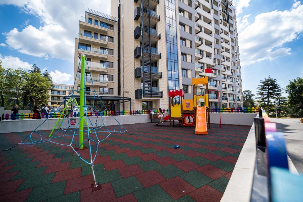 Sky Symphony Apartment Varna Exterior photo